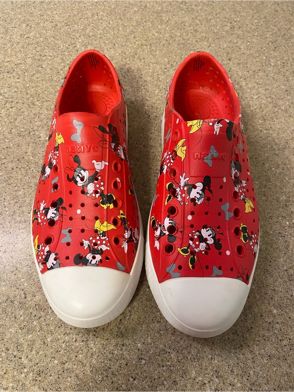 Women’s Native Jefferson Slip-On in Red with Minnie Print